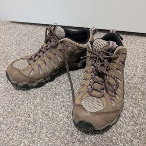 Oboz Hiking Boot Size 7.5 Wide